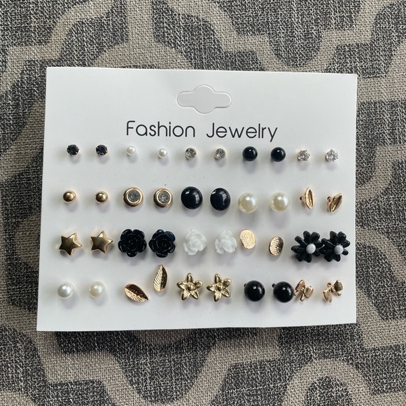 {SHEIN} 20 pair stud earrings - Picture 1 of 2